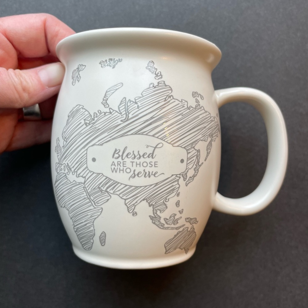 Dayspring ‘Blessed Are Those Who Serve’ white ceramic mug. NWT